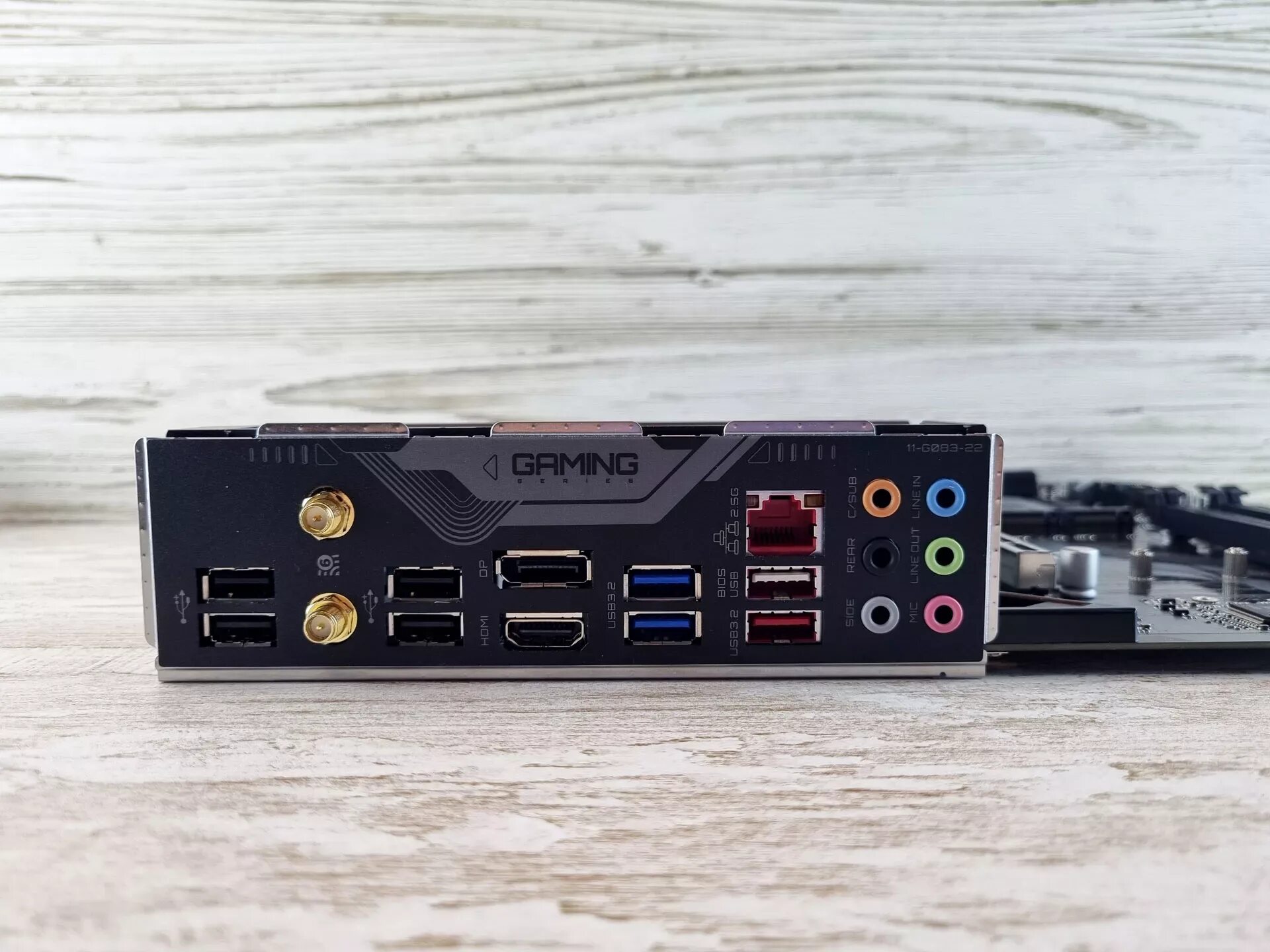Материнская плата b760 gaming x ddr5. Gigabyte b760 gaming x. gigabyte b760 gaming x ax ddr4. b760 gaming x ax f_панель. b760 gaming x ddr4 разъём для tpm модуля.