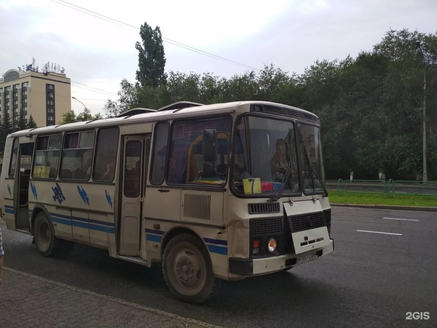 Автобус до усть каменогорска. Каменогорск автобус. Новосибирск усть каменогорск автобус. Автобусы усть-каменогорск. Автобус барнаул усть каменогорск.