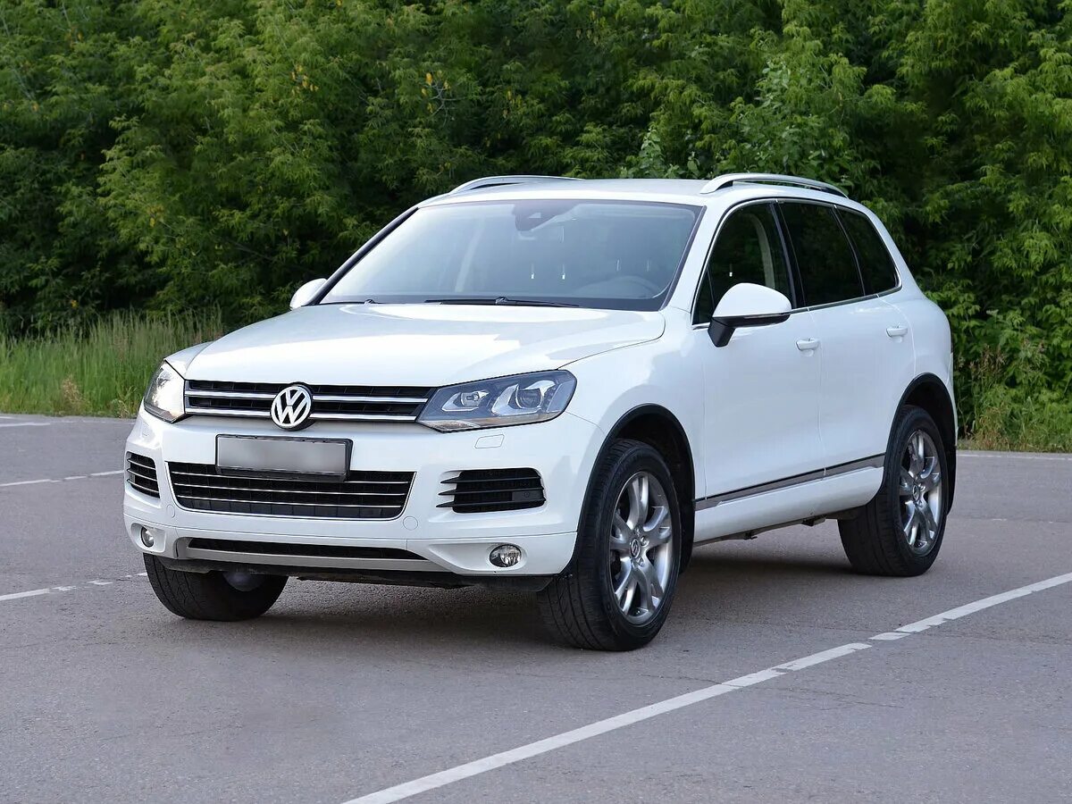 Volkswagen touareg 2014. Volkswagen Touareg 2014 белый. Фольксваген Туарег белый дизель 2014. Фольксваген Туарег 2 белый. Фольксваген Touareg 2014.