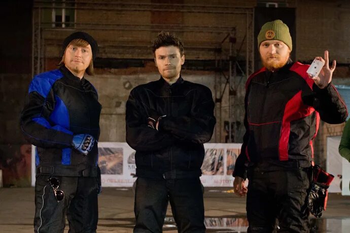 Братья фокусники сафроновы шоу. Иллюзия сафроновых. Империя иллюзий братья сафроновы. Иллюзия сафроновых. Братья сафроновы фото.