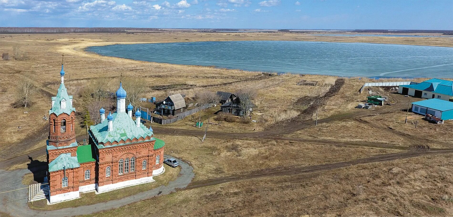 Село калмакское армизонского района тюменской области. Калмакское тюменская область. Армизонский район калмакская церковь. Школа в с. Калмакское сельское поселение.