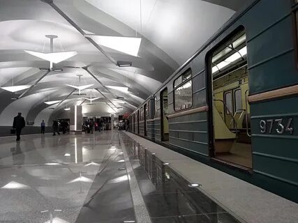 Станция метро перово
