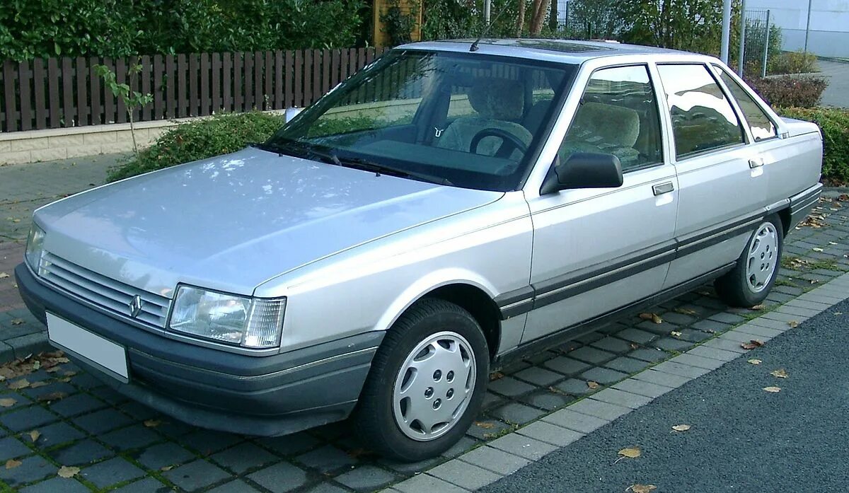 Рено 21 год. Рено 21. Renault 21 Turbo. Renault 21 1986. Рено 21 седан 1995г.