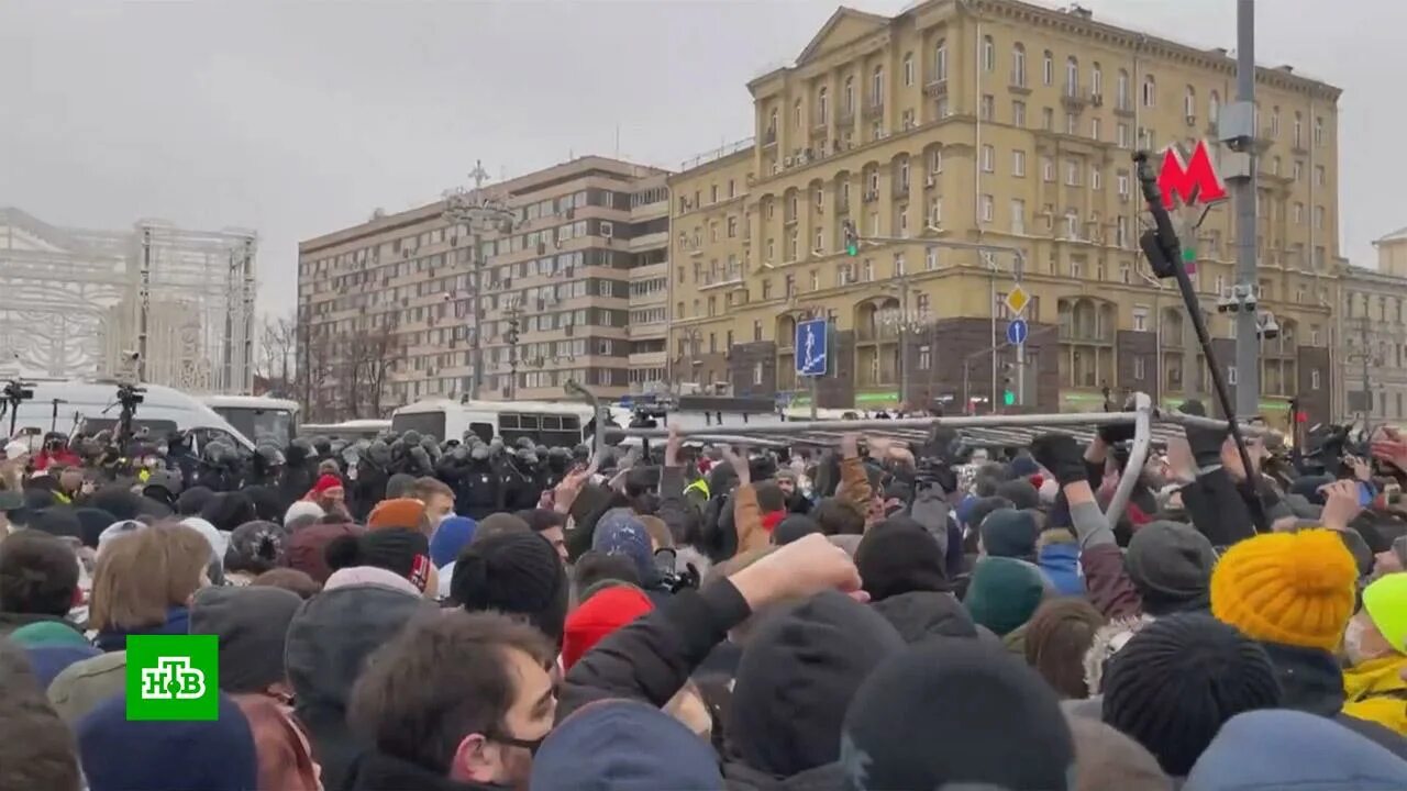 Митинг в центре Москвы. Митинг в центре Москвы сейчас. Митинг на Охотном ряду. Митинг 2020 года в Москве. Митинг 31