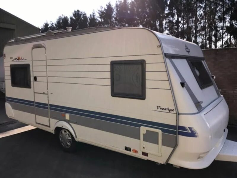 Camper автодом. Дом на колесах воронеж. Hobby prestige автодом. Прицеп адриа 1987 года. Автодом ульяновск.