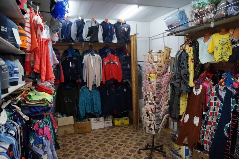 Авито тамбов одежда. Моршанск магазины одежды. Элитные бутики феодосии. Авито тамбов одежда. Костюм двойка шорты и кофта.