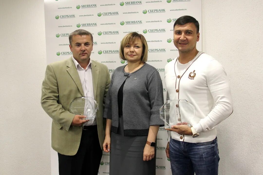 Сбербанк 8630 псков. Сбербанк псков коммунальная 41. Сбербанк псков октябрьский проспект 23/25. Сбербанк псков октябрьский проспект 23/25. Сбербанк псков улица труда.