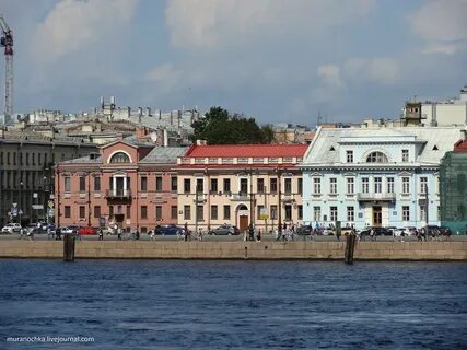 Академиком петербургской