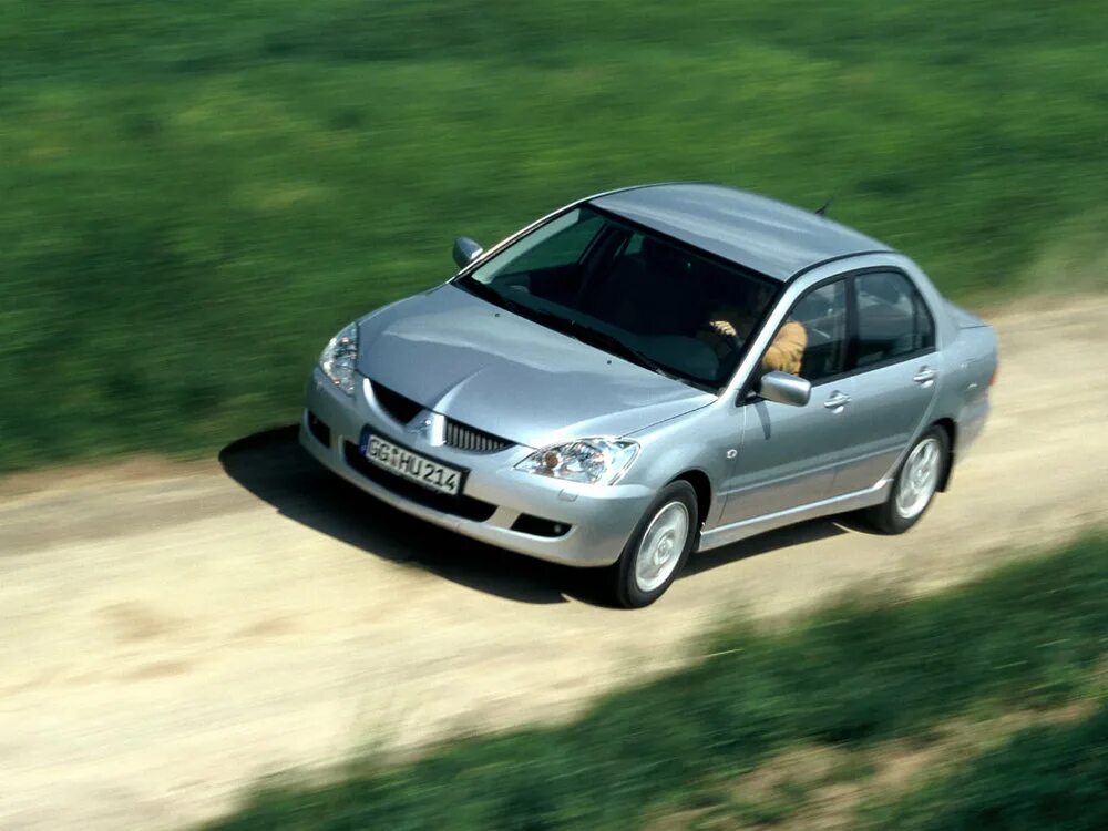 Митсубиси Лансер 9. Mitsubishi Lancer IX 2003. Митсубиси Лансер 9 1.6. Mitsubishi Lancer IX 2003-2007.