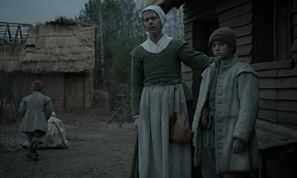 Аня тейлор-джой ведьма 2015. Ведьма фильм 2019 аня тейлор. Роберт эггерс ведьма 2015. Харви скримшо. Роберт эггерс ведьма 2015.