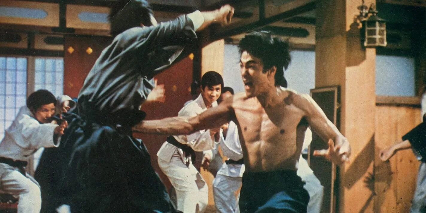 Боевики с восточными единоборствами. Боевики с восточными единоборствами. Боевики с восточными единоборствами. Непревзойденный мастер кунг-фу сериал. Ико ювайс фильмы 2021.
