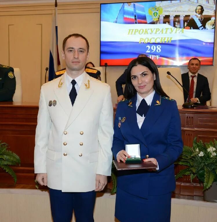 Сотрудники прокуратуры. Сотрудник московской прокуратуры. Сотрудники правоохранительных органов. Сотрудник московской прокуратуры. Сотрудник московской прокуратуры.
