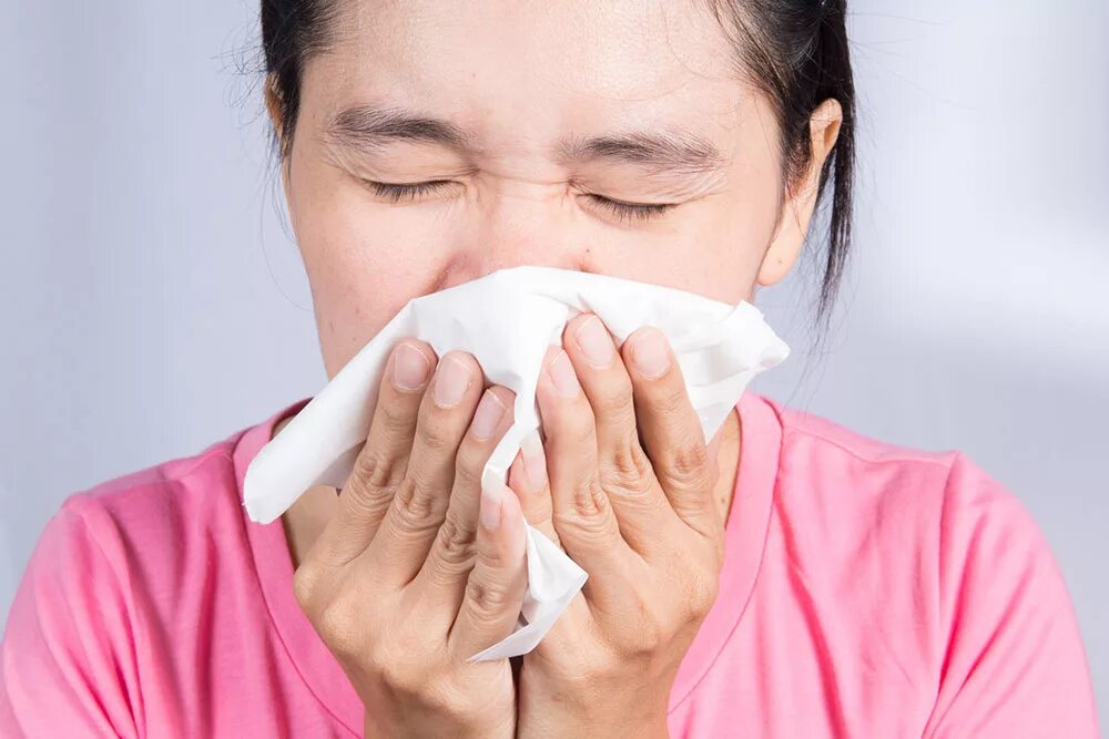 Головная боль заложенность носа сухой кашель. Насморк. Насморк Shutterstock. Насморк фотосток. Nasal congestion.