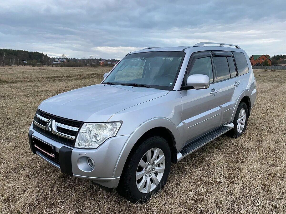 Mitsubishi pajero 2011. Pajero 2011. Паджеро 2011г. Паджеро 2011 дизель. Паджеро 2011 года.