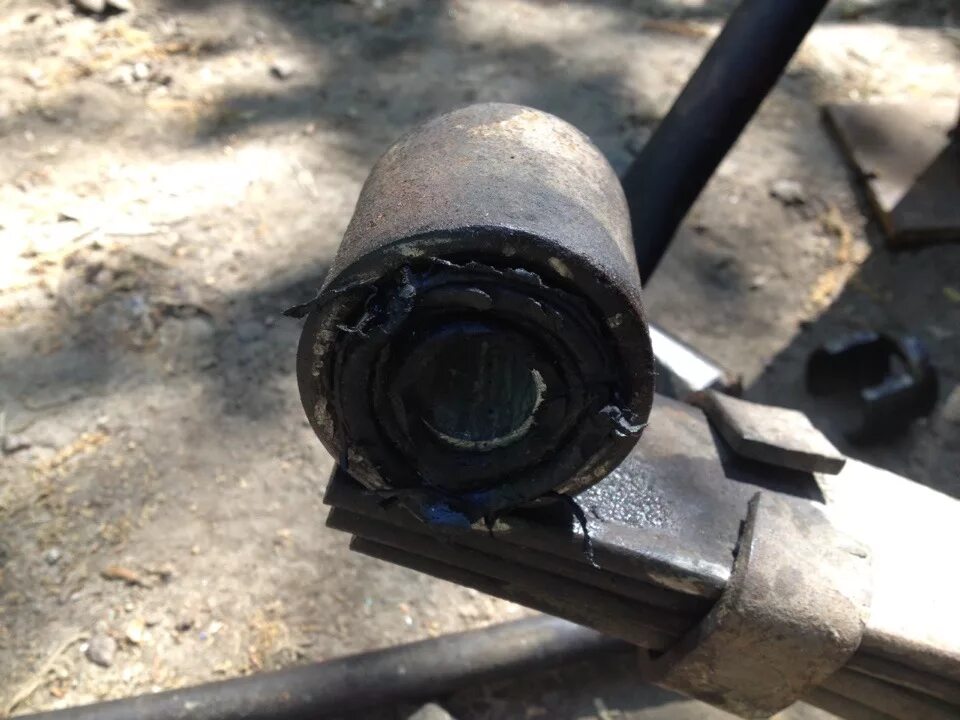 Как поменять сайлентблоки рессор. Как поменять сайлентблоки рессор. Как поменять сайлентблоки рессор. Сайлентблок рессоры уаз патриот. Уаз буханка сайлентблоки задних рессор.