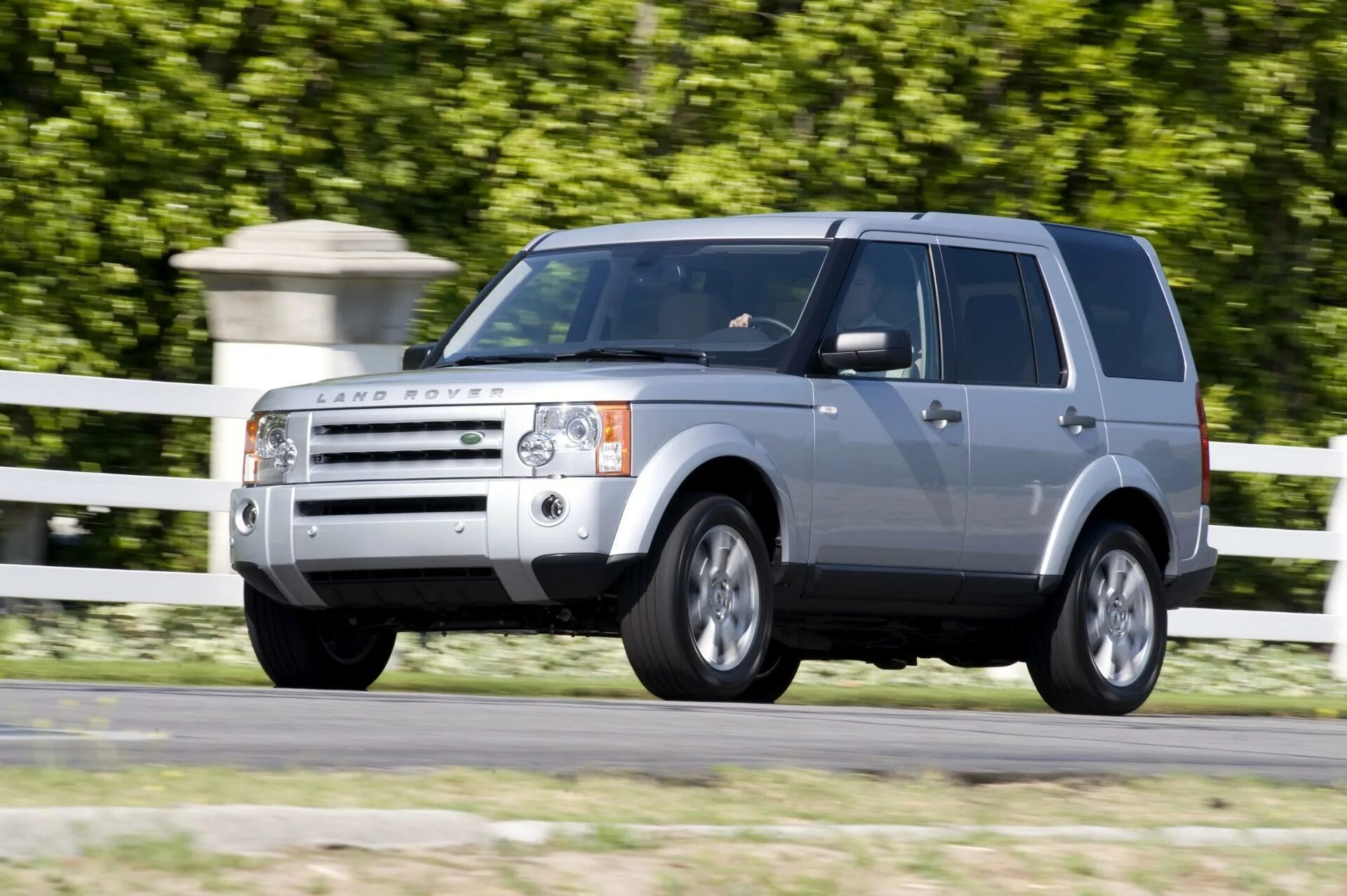 Дискавери 3 2008. Ленд Ровер 2008. Land Rover lr3 2008. Ленд Ровер Дискавери 2008. Рендж Ровер Дискавери 2008.