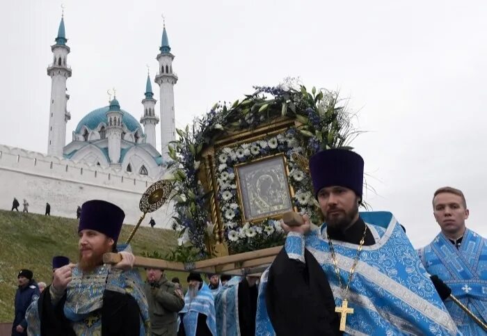 21 июля казань. Казань 2010-е. Казанский богородицкий монастырь крестный ход. 21 июля праздник казанской. Волжский крестный ход 2023.