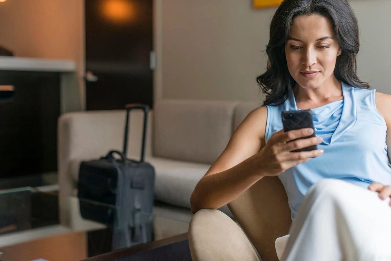 Texting with strangers. Texting with strangers