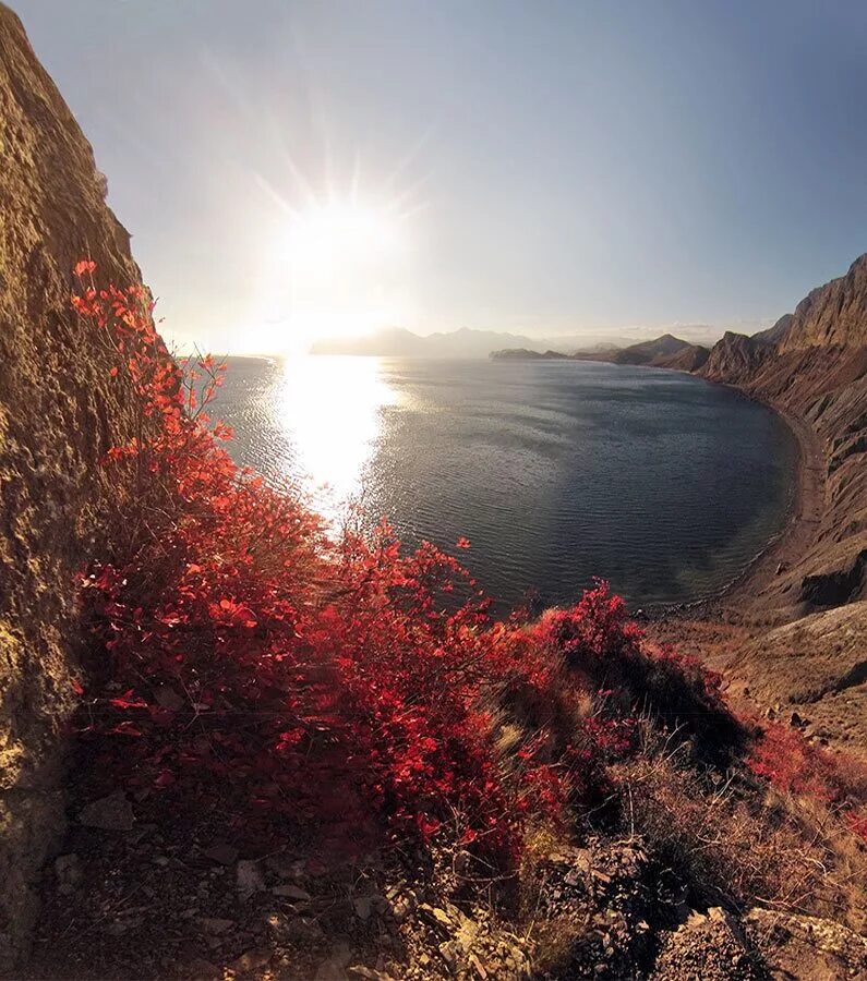 Осень солнце море. Осенний Коктебель. Море осенью. Природа Крыма. Красивая природа Крыма.