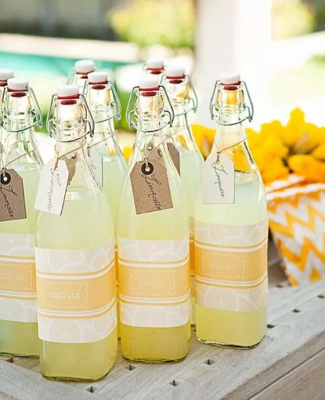 лимонад в стеклянной бутылке. лимонад дюшес ссср. лимонады в пластиковых бутылках. газировка лимонад ситро ссср. лимонад в бутылке.