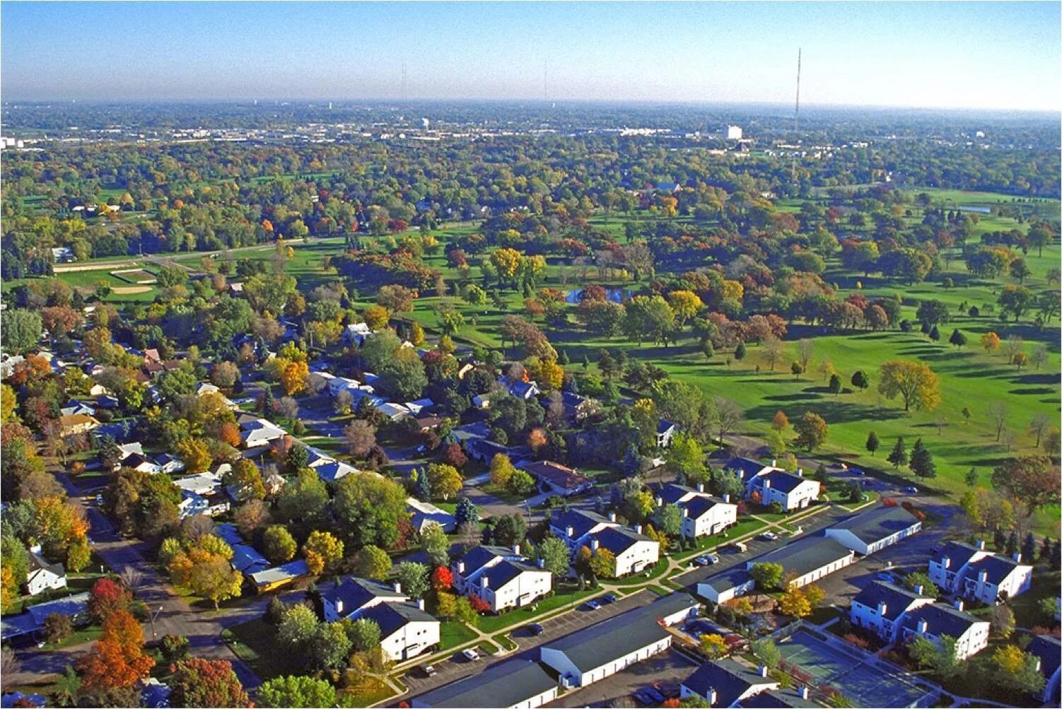 Minnesota пригород. Американский пригород Субурбия. Реджайна пригород. Пригород Москвы.