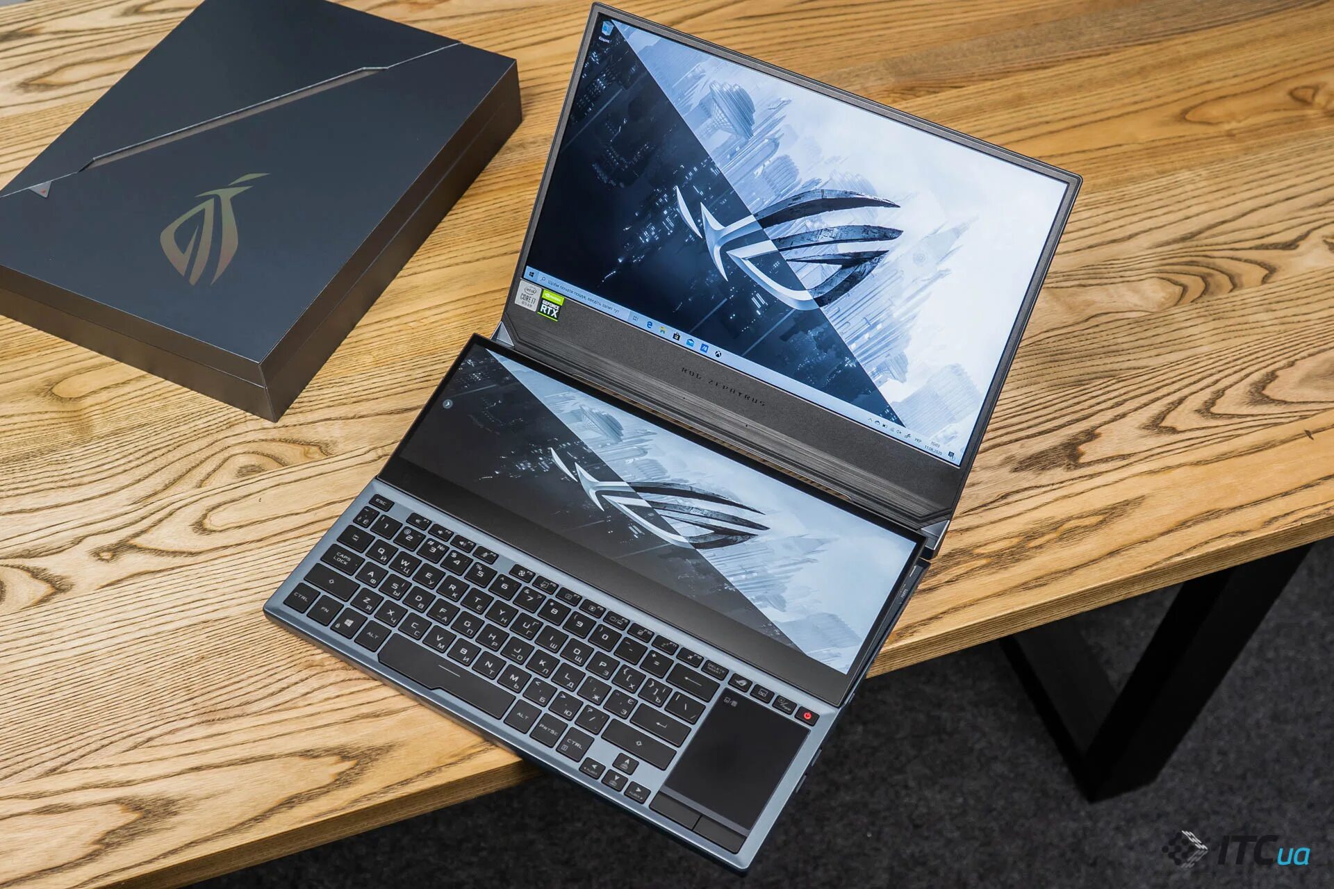 Asus zenbook ryzen 5. Ноутбук ASUS ROG Zephyrus Duo 15. ASUS ROG Zephyrus g15 Duo. Ноутбук ASUS ROG Zephyrus Duo 16. ASUS Zephyrus 2 экрана.