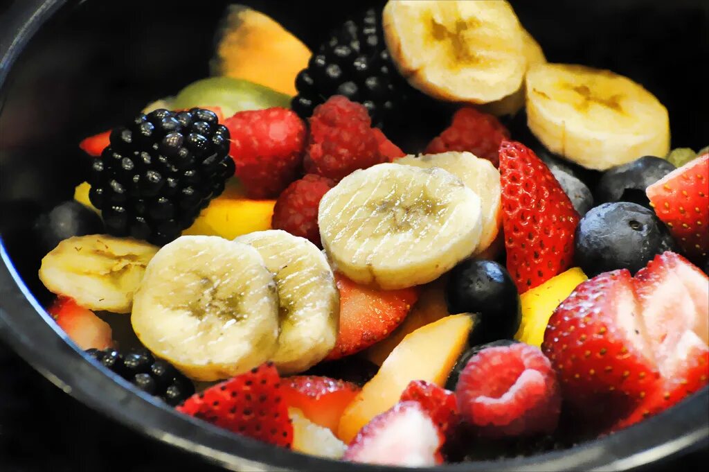 включи другую вкусную. Mafin. аппетитная пицца. дети за едой.