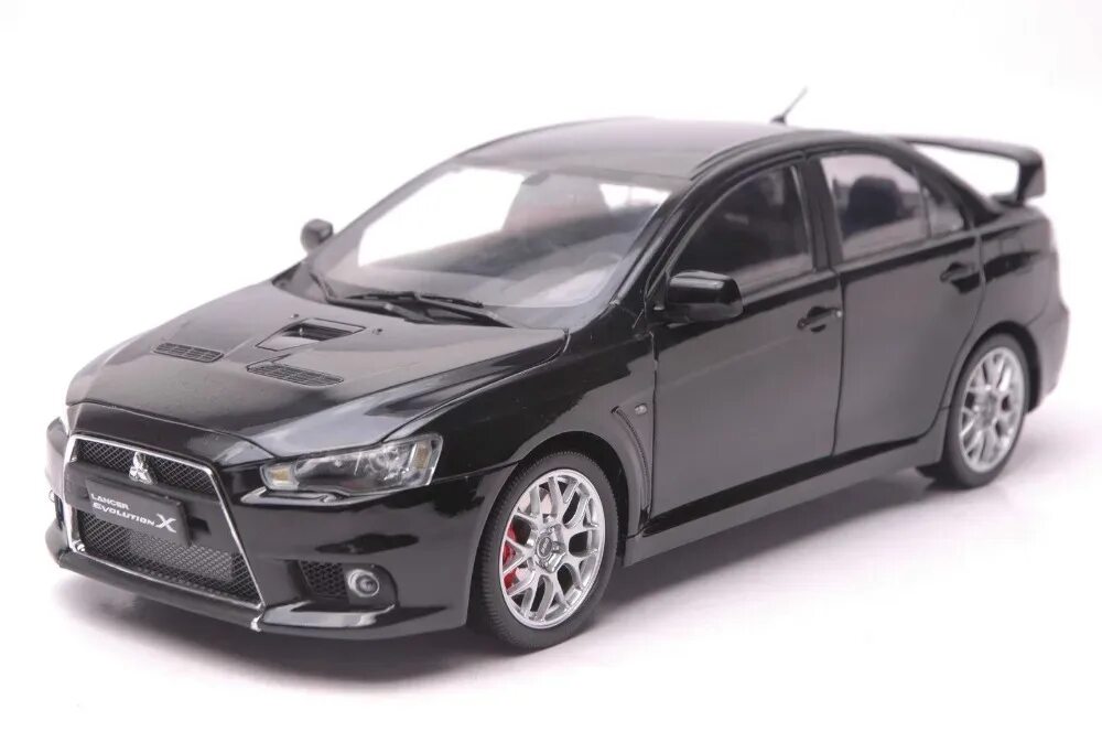 Модель 1 10 купить. Mitsubishi Lancer Evolution x 10 1:18. Модель Митсубиси Лансер 10. Мицубиси Mitsubishi Lancer x 1/18. Митсубиси Лансер 10 игрушка черная.