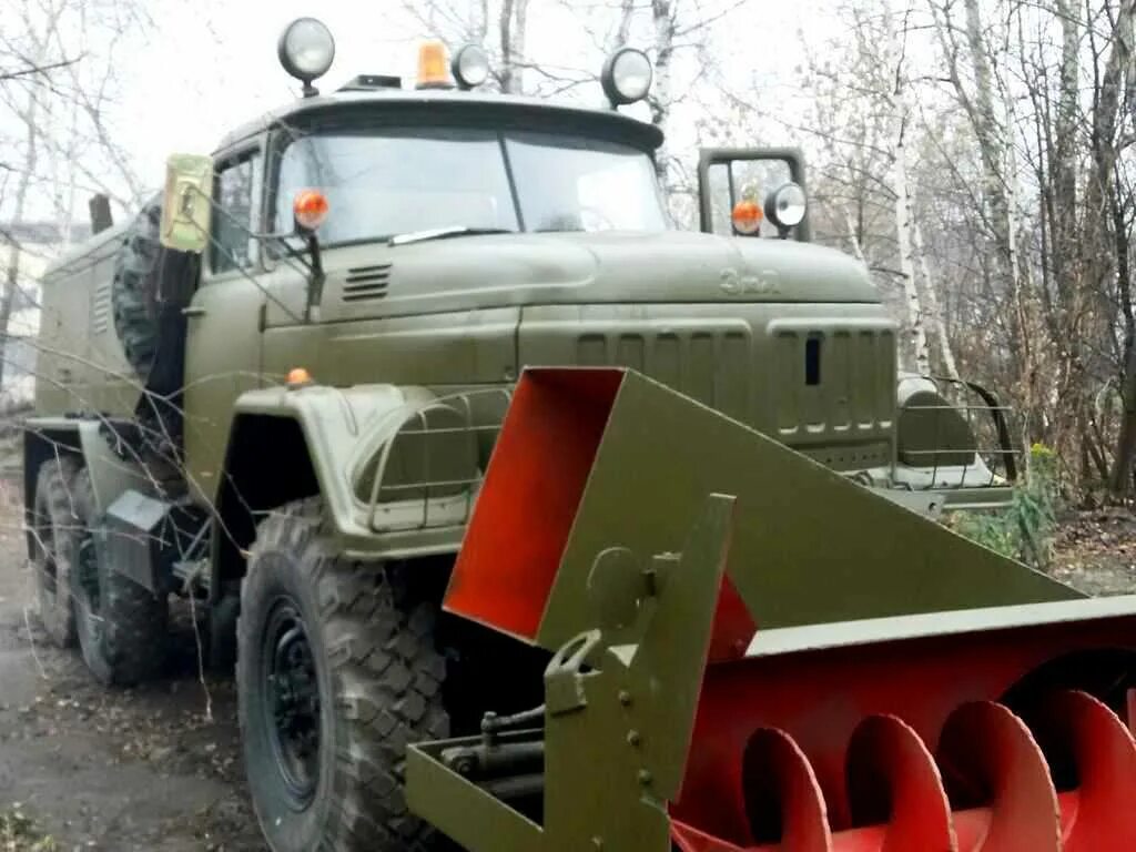 Шнекороторный снегоочиститель дэ-210 (131). Зил 131 снегоочиститель. Шнекоротор зил-131 дэ-210. Дэ 210. Дэ 210.