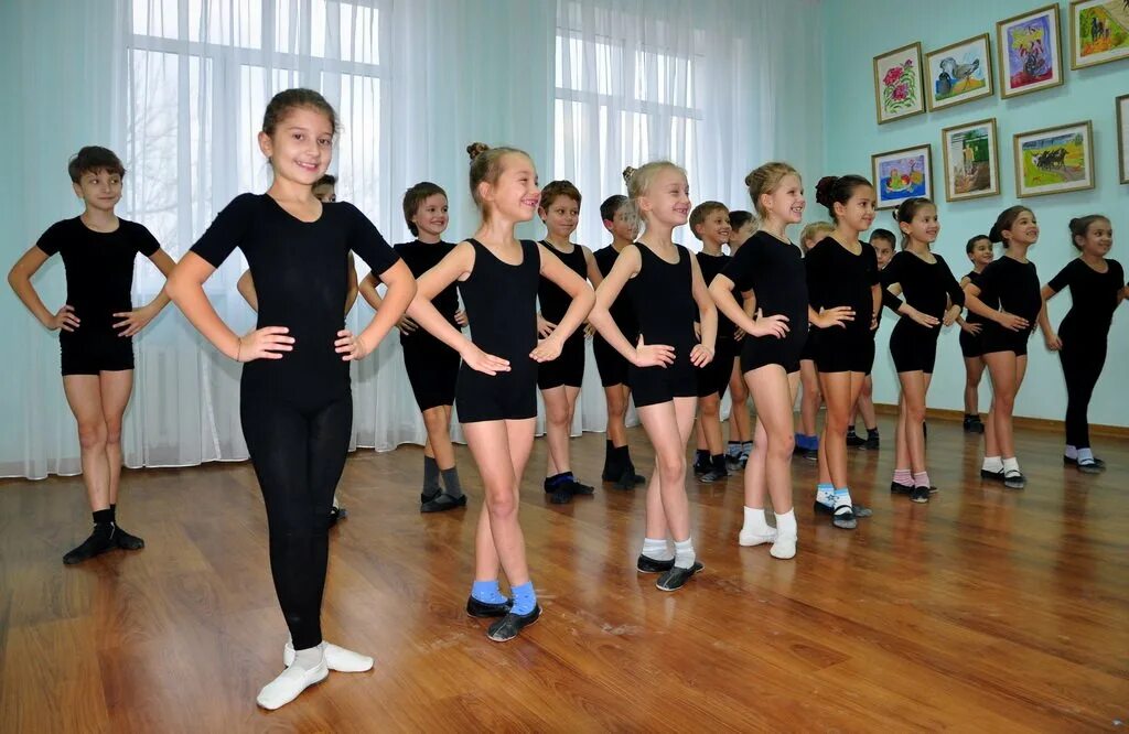 Центр дополнительного образования логотип. Кружок веселые затеи. Детский центр дополнительного образования. Детский центр доп образования. Детские творческие кружки.