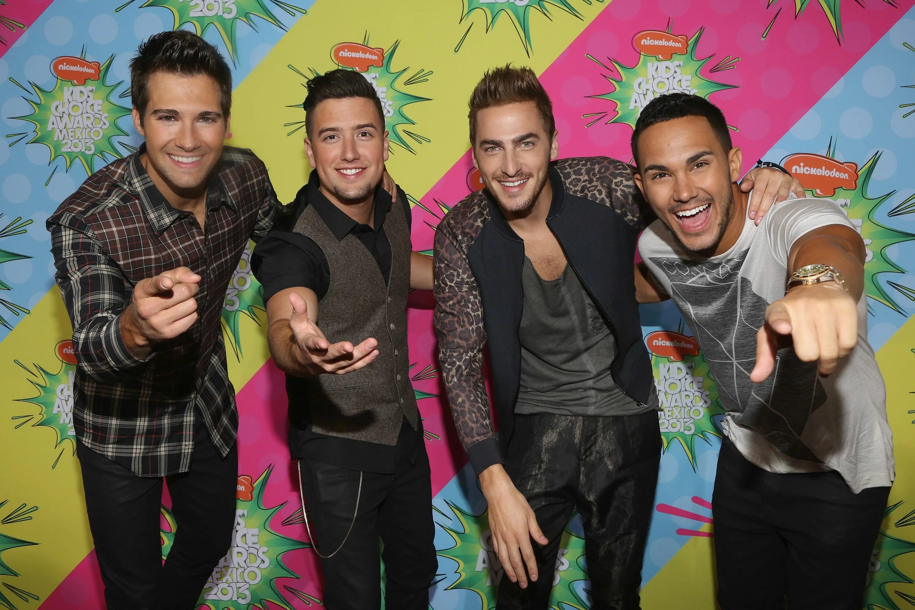 Big time rush window down. Группа big time rush 2025. группа big time rush 2025. группа биг тайм раш 2025. биг тайм раш сейчас 2025.