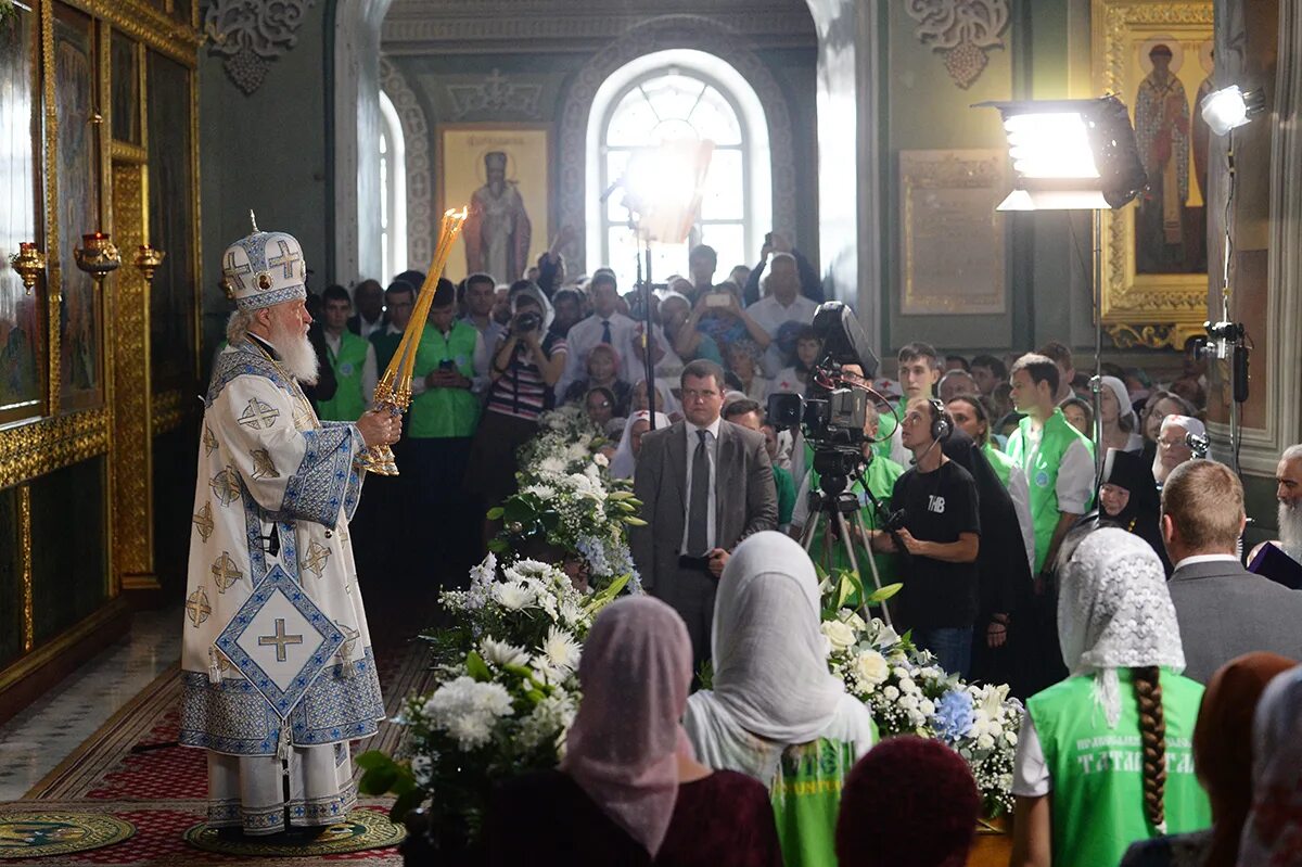 отец николай диваков. иерей алексей зайниев. настоятель храма вознесения господня. иерей иоанн лазута. малое вознесение протоиерей алексей.