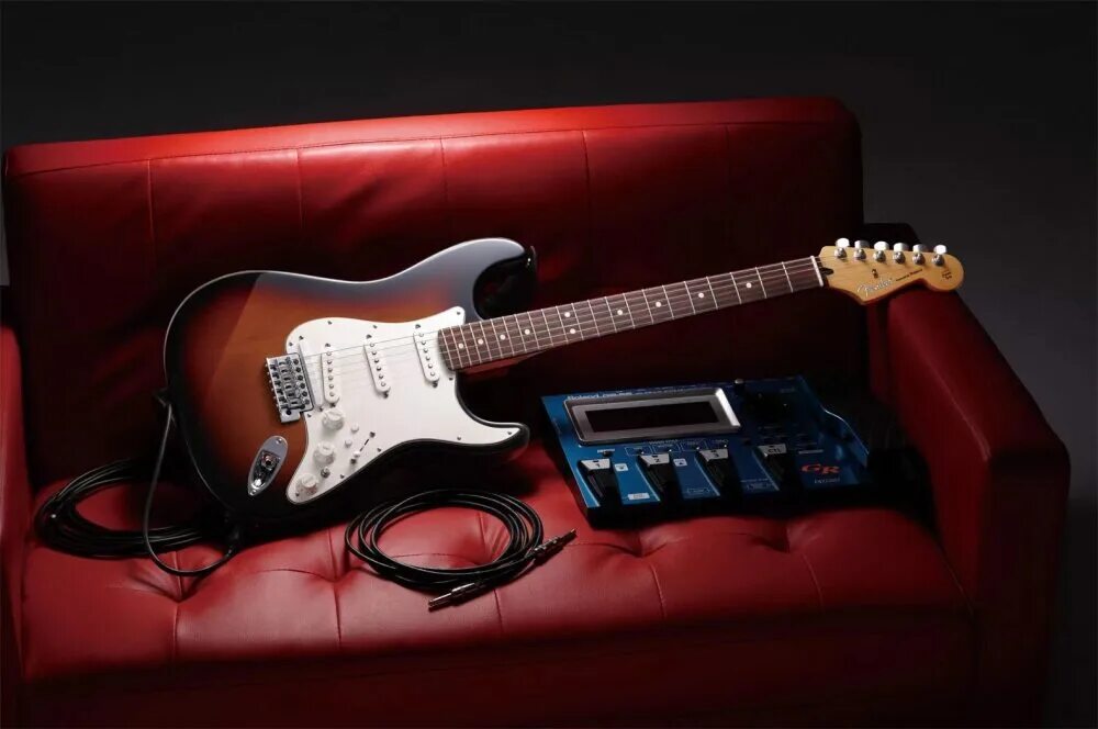 Миди гитара Fender. Strat Roland gr-50. Стратокастер гитара. Электрогитара синтезатор. Электрогитара в домашних условиях