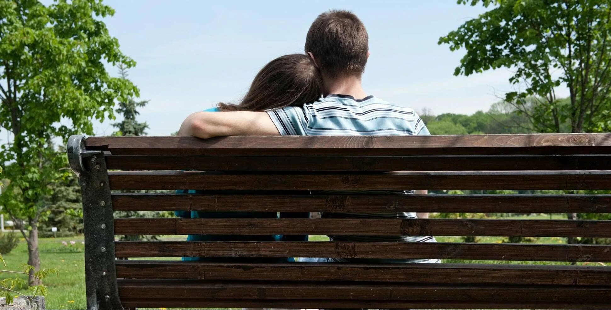 Присесть на лавочку. Присесть на лавочку. Присесть на лавочку. Присесть на лавочку. Маша сидит на лавочке.