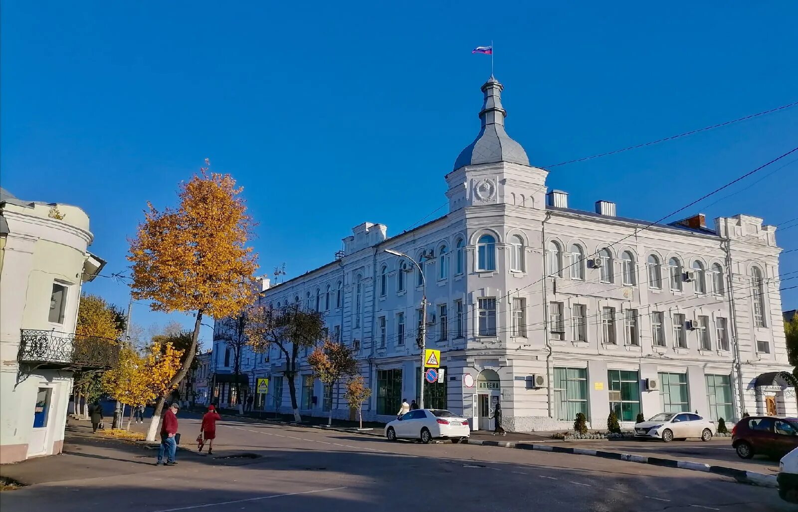 Мичуринск кисловодск. Администрация Мичуринска здание. Дом купца Полянского в Мичуринске. Здание администрации в г Мичуринске. Дом купца Сушкова Мичуринск.