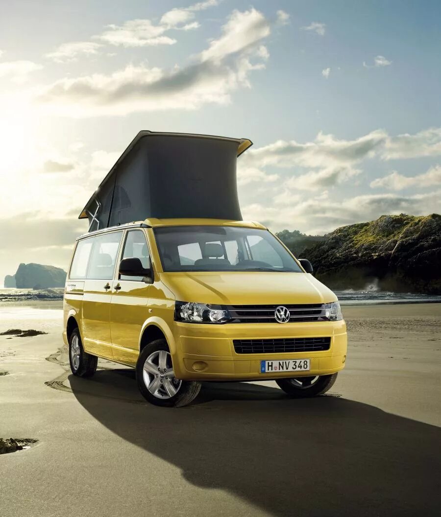 Volkswagen заказать. Фольксваген т5 Калифорния. Volkswagen VW California. Фольксваген Транспортер Калифорния. Volkswagen California 1991.