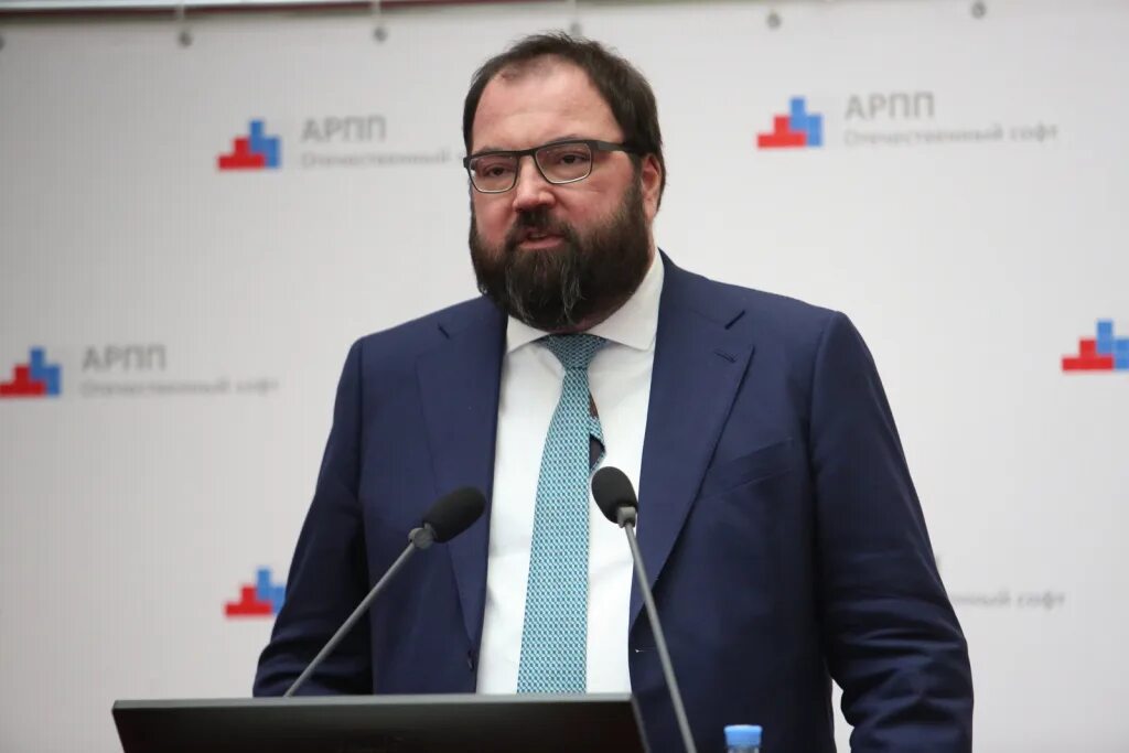 Главы минцифр шадаева. Максут шадаев. глава минцифры максут шадаев. шадаев максут игоревич министр. максут игоревич шадаев рост.