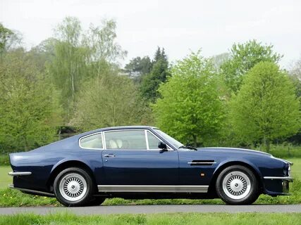 Aston martin v8