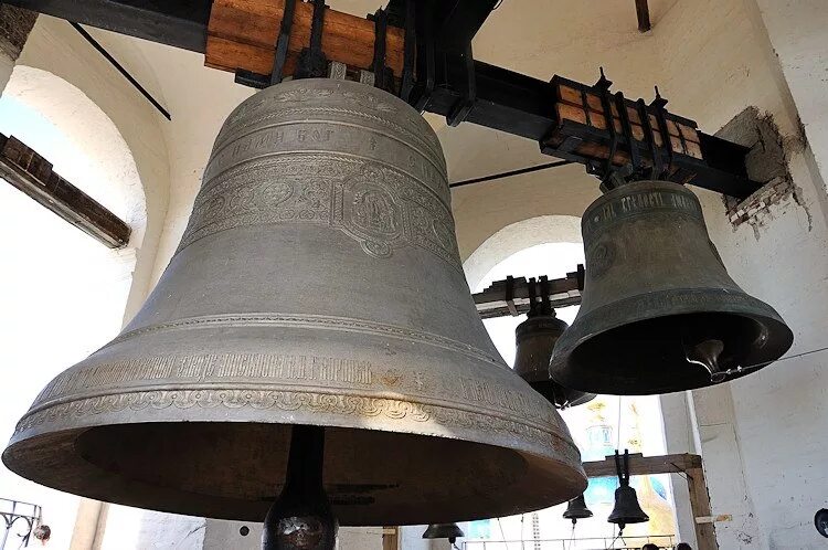 Колокола троицкого собора. Набатный колокол углича. Красивые колокола. Колокола судьбы. Воронежские колокола.