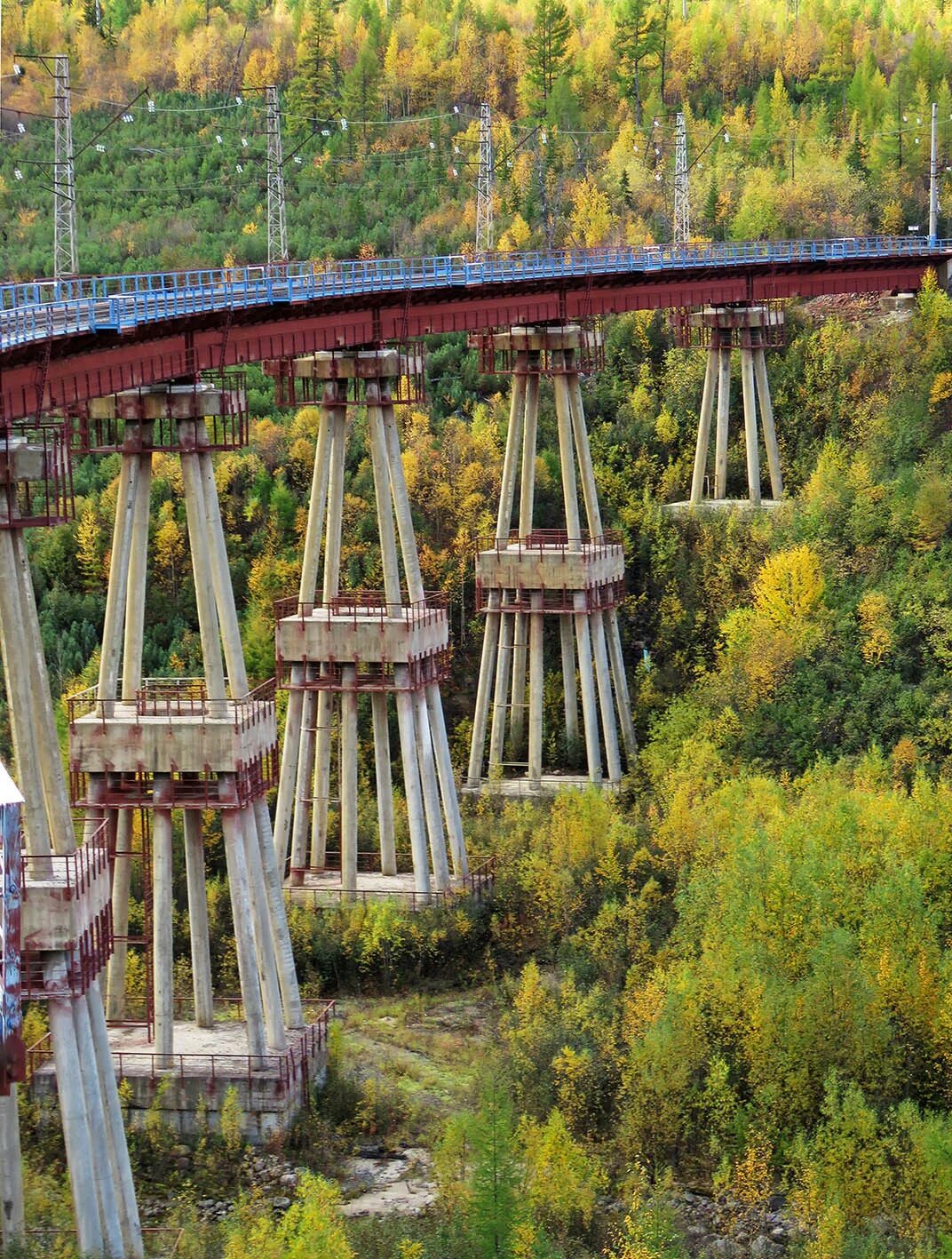 Байкало-амурская железная дорога чёртов мост. Бам мост. Байкало-амурская железная дорога чёртов мост. Северомуйский тоннель чертов мост. Байкало-амурская железная дорога чёртов мост.