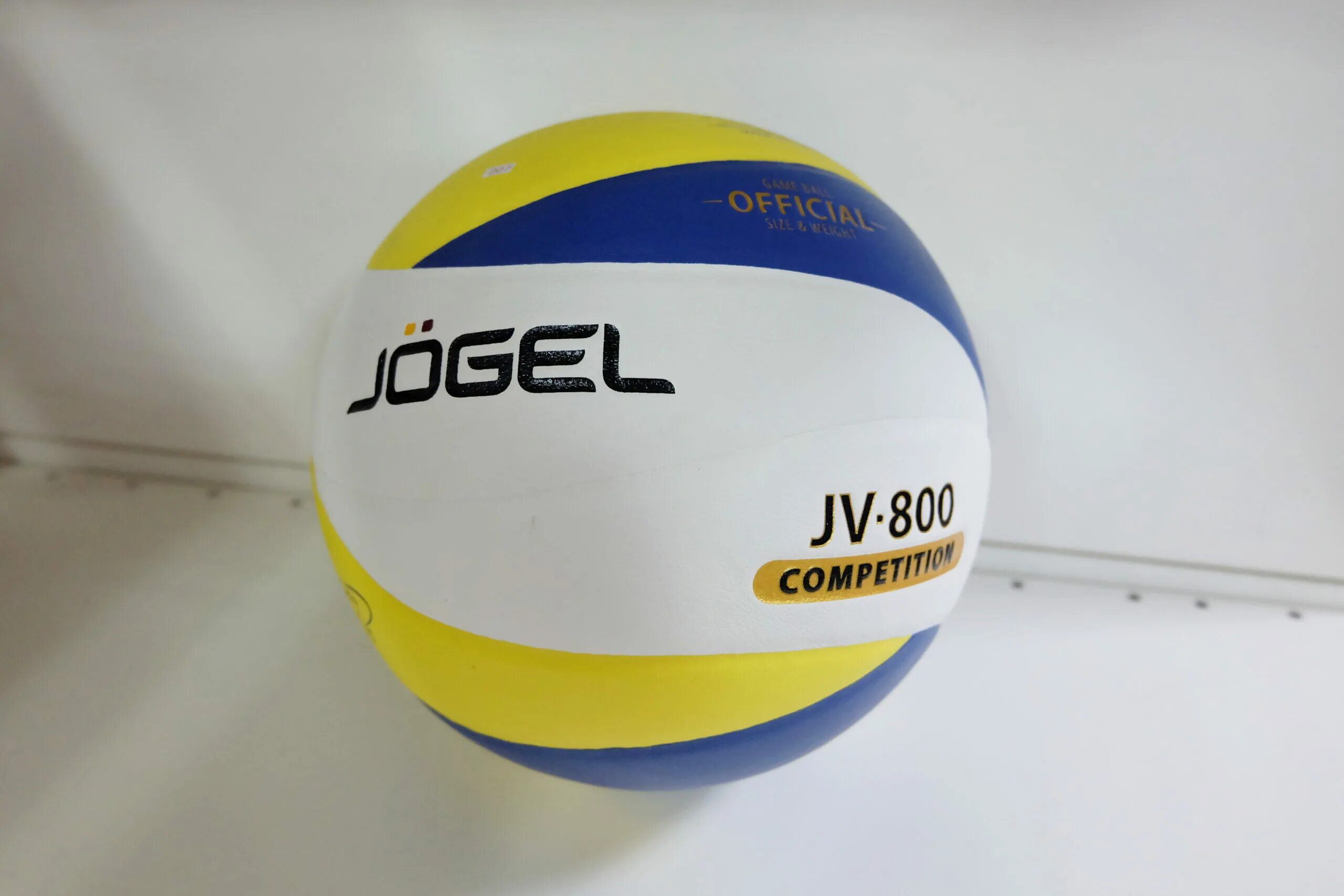 Jogel одежда. Jogel спортивная одежда. Джогель что за фирма. Футбольный мяч jögel. Джогель что за фирма.