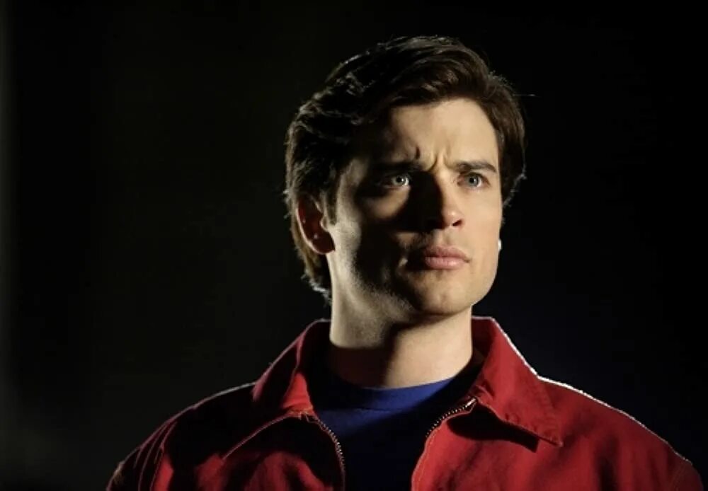 Смолвиля том уэллинг. Том уэллинг тайны смолвиля. smallville doomsday.