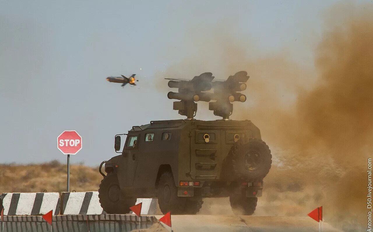 9м133 корнет. Ттх джавелин птур. Птур 9м133 корнет. Птрк корнет-д1. Корнет птрк 9п163.