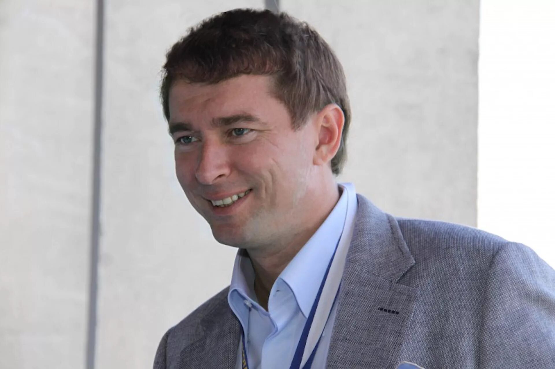 Директор киностудии ленфильм анатолий александрович. Где директор ленфильма. Генеральный директор ленфильма. Директор ленфильма. Филиал ленфильма.