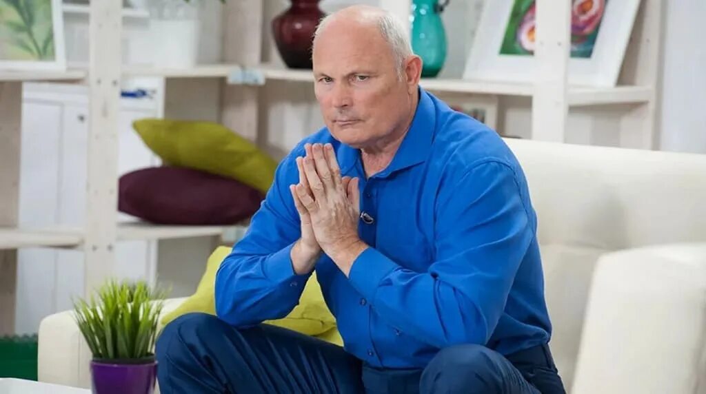 Александр васильев кадр модный приговор. Кто ведет программу про. Иван игоревич затевахин. Николай фоменко ведущий. Михаил полицеймако.