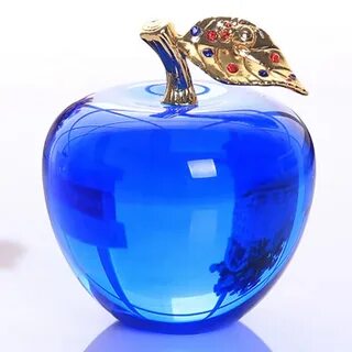 Стеклянное яблоко