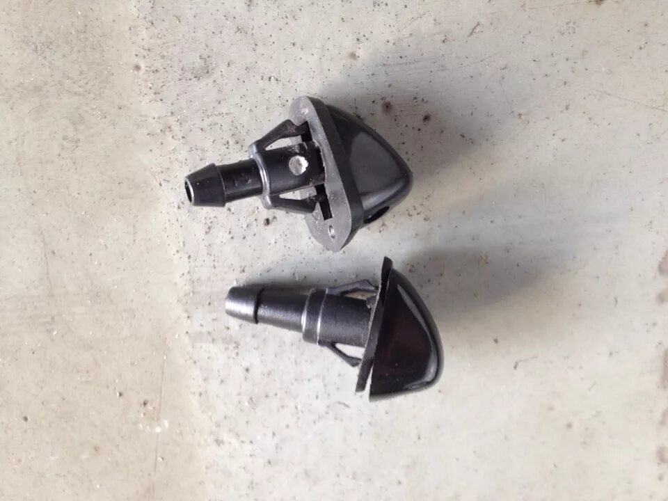 289308338r форсунка омывателя. Жиклер стеклоомывателя hs-5030 suzuki 78003. Жиклер омывателя универсальный 2101-07 распыляющий "дельфин". Форсунки омывателя дэу нексия. Volvo 30655605.