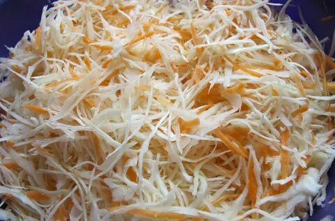 Капуста квашеная шинкованная с морковью
