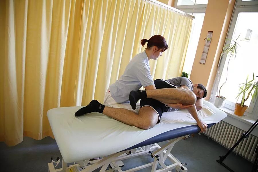 Реабилитационный центр замена тазобедренного сустава. Реабилитация после эндопротезирования тбс. эндопротезирование тазобедренного сустава реабилитация. реабилитация после эндопротезирования тазобедренного сустава. реабилитация после операции на тазобедренном суставе.