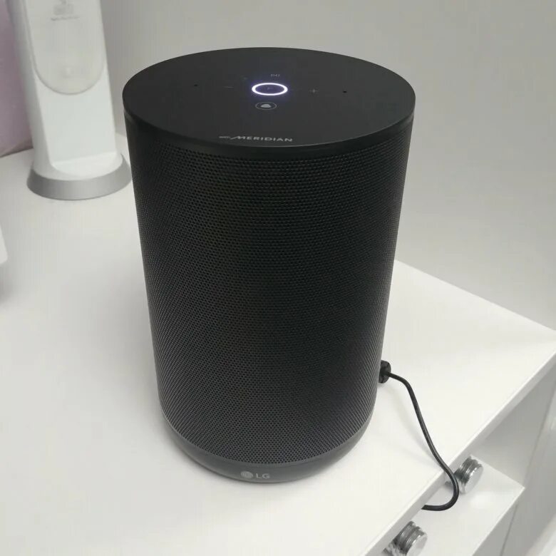 Lg thinq колонка. Lg ai thinq wk7y. Lg xboom ai thinq wk7y. Портативная акустика lg wk7y. Lg xboom ai thinq wk7 с алисой.